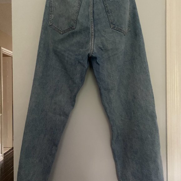 Aritzia Jeans/lululemon Shorts - Picture 3 of 11